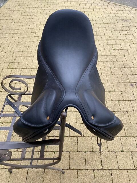 Selle de dressage Childeric