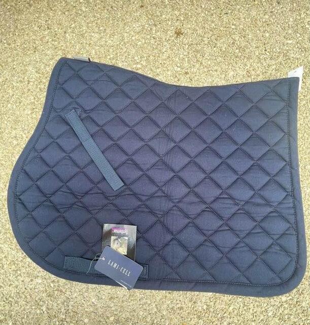 tapis bleu lamicell