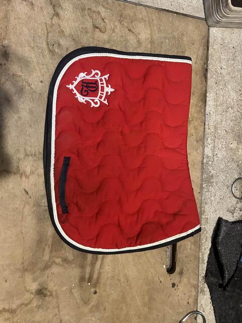 tapis Pénélope rouge