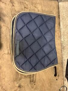 tapis bleu privilège équitation