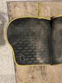 tapis jaune moutarde d’occasion
