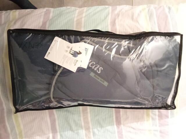 Couverture de box 300 G BUCAS bleu marine