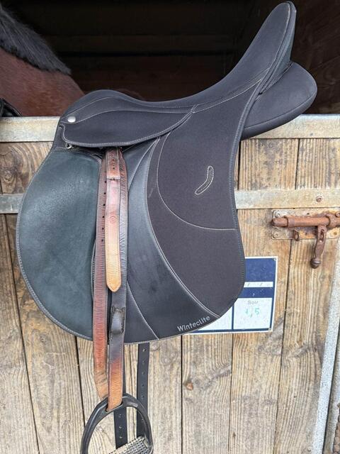 selle wintec lite hart 17,5 pouces en excellent état