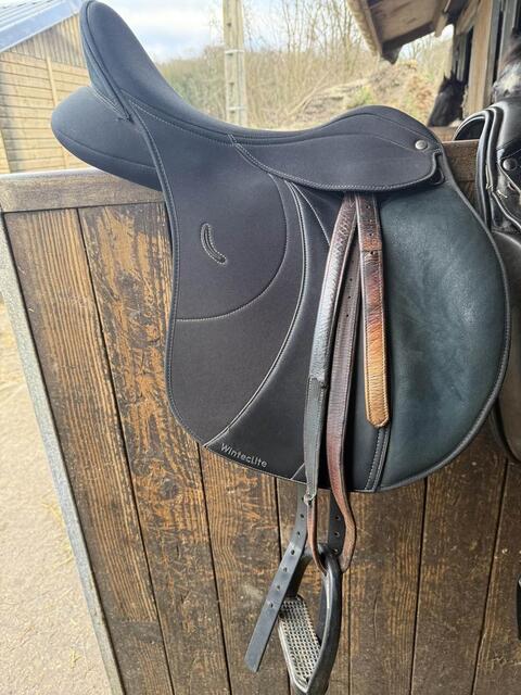 selle wintec lite hart 17,5 pouces en excellent état