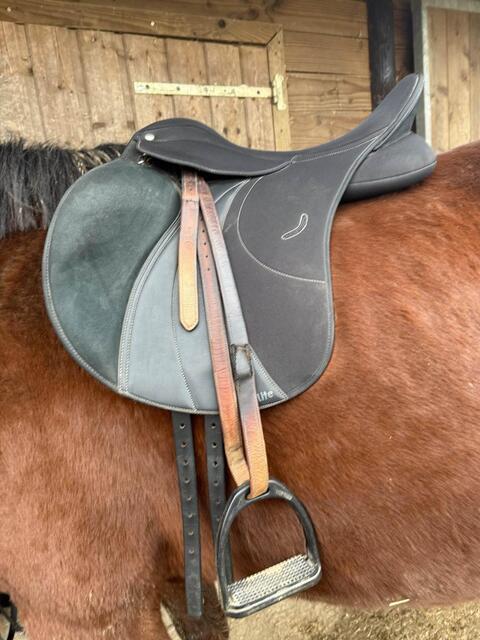 selle wintec lite hart 17,5 pouces en excellent état