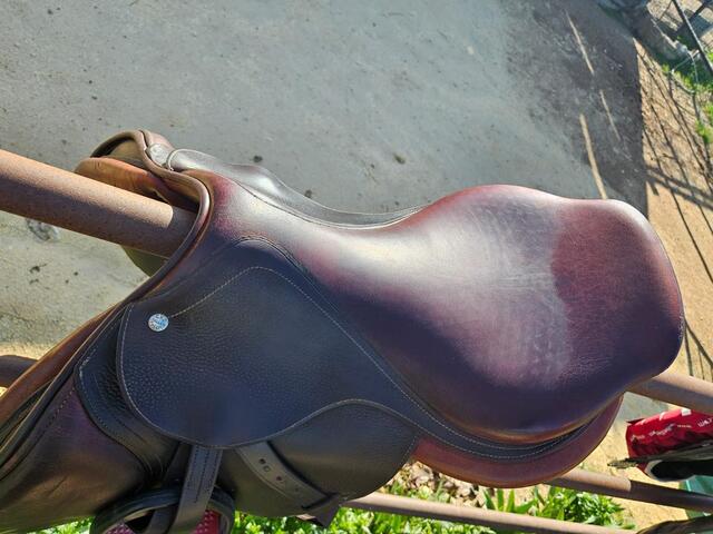 Selle CWD SE02 mixte 17"