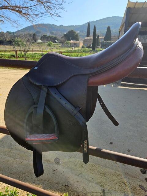 Selle CWD SE02 mixte 17"