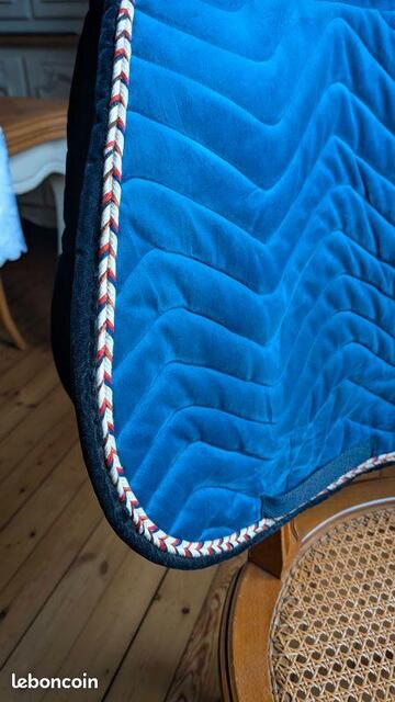 Tapis en velours cousu main