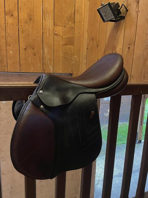 Selle Renaissance M 18 ( prestige)