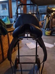 selle de dressage Loreak 17"5
