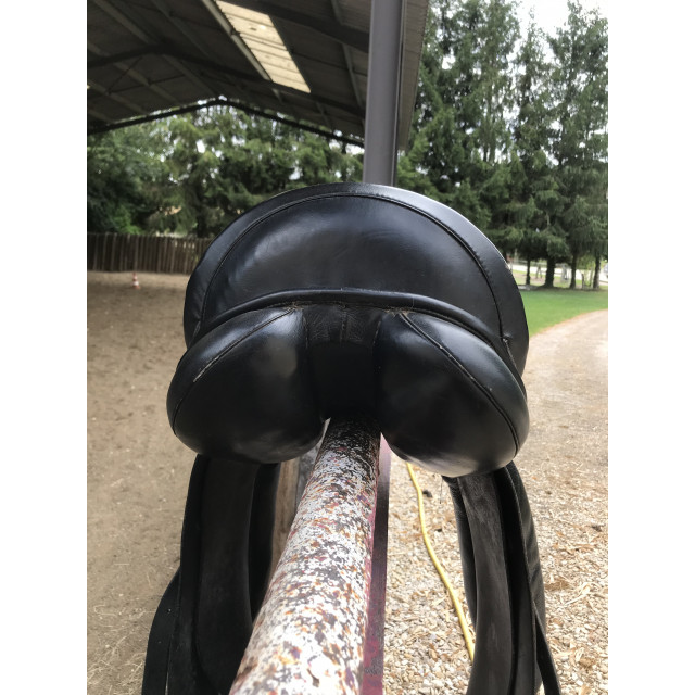 Selle de dressage
