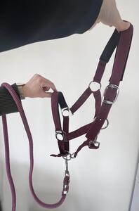 Licol poney nylon couleur prune framboise avec fil argenté