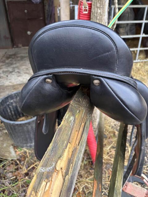 Selle de dressage