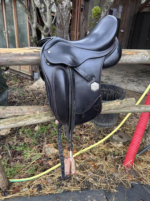 Selle de dressage