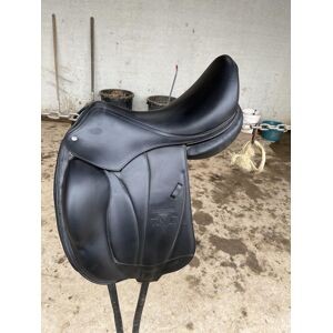 Selle de dressage 18 pouces