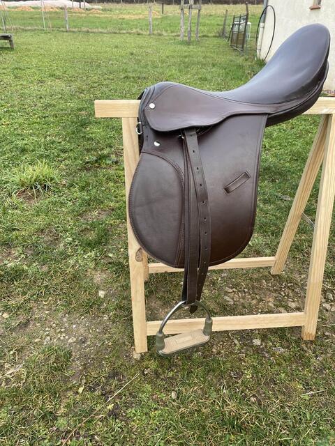 selle étrier sangle