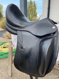 Selle CWD dressage