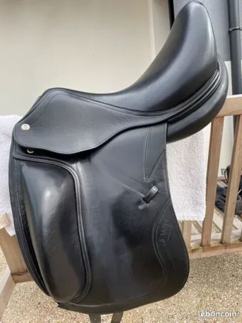 Selle CWD dressage
