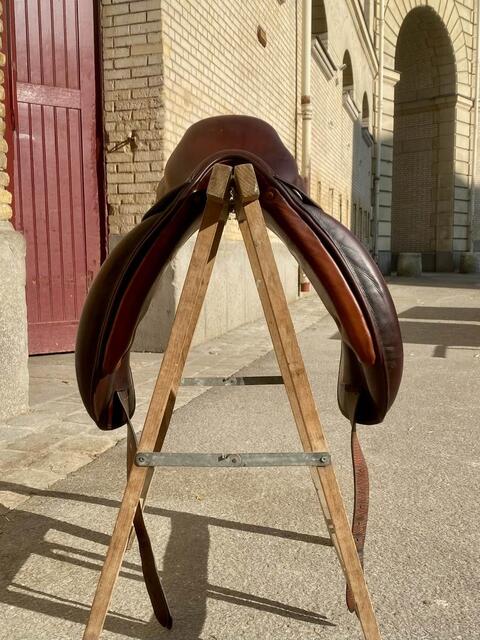 Selle de Dressage