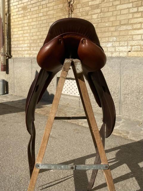 Selle de Dressage