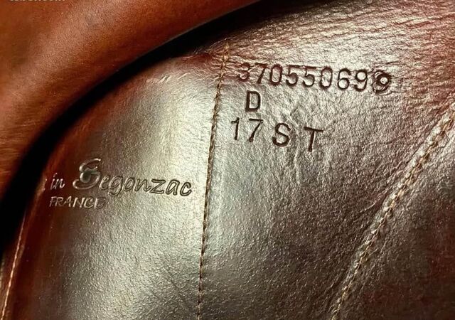 Selle de Dressage