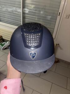 bombe equitheme bleu