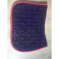 Tapis violet-rose
