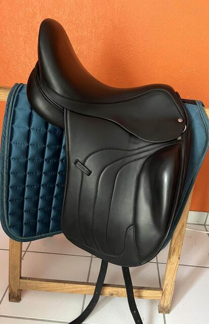 selle dressage Altaïr Antarès