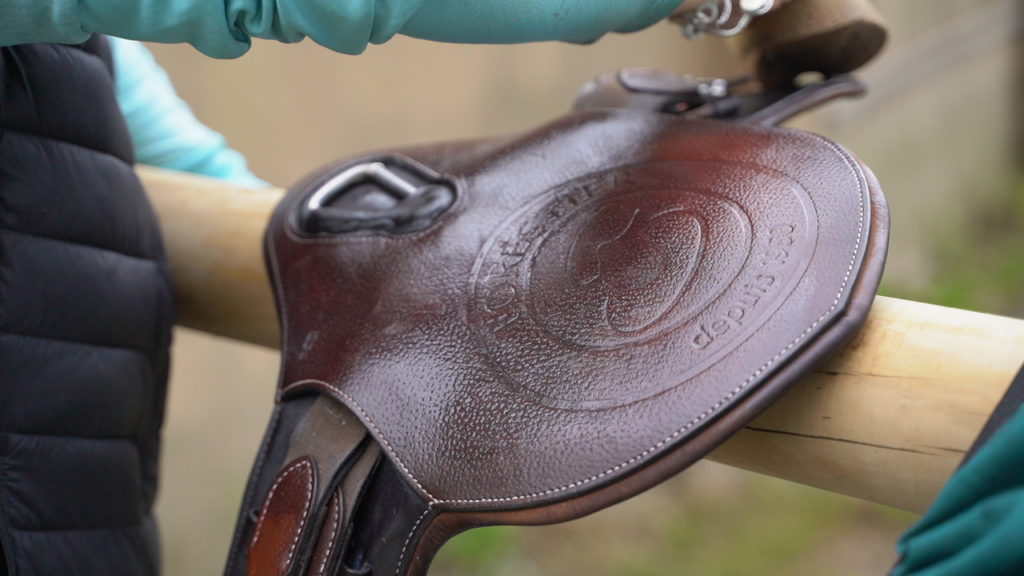 graisse sangle cheval
